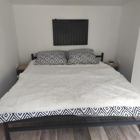 Appartement Klid à Budyne nad Ohri Extérieur photo